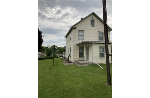 337 W High St, Shullsburg, WI 53586