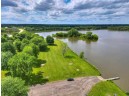 712 Waters Edge Ct, Marshall, WI 53559