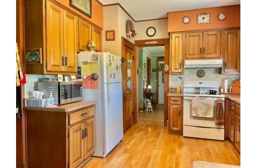 11412 Owego Rd, Argyle, WI 53504