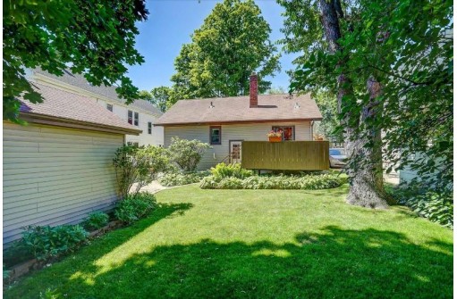 3118 Lindbergh St, Madison, WI 53704