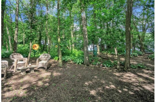 10118 N Trescher Rd, Milton, WI 53563