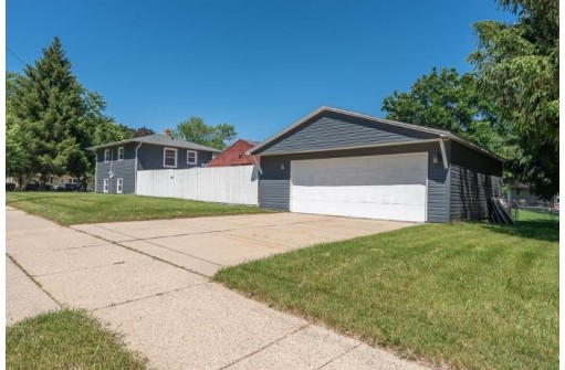 1715 King St, Janesville, WI 53546