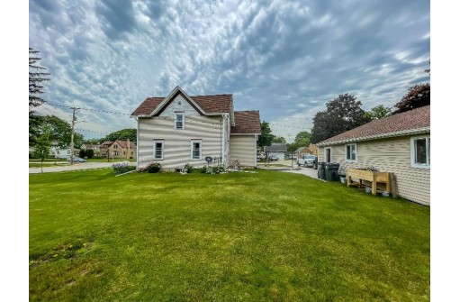 109 Clason St, Horicon, WI 53032