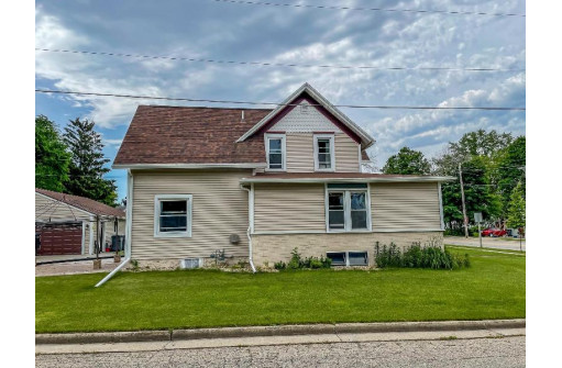 109 Clason St, Horicon, WI 53032