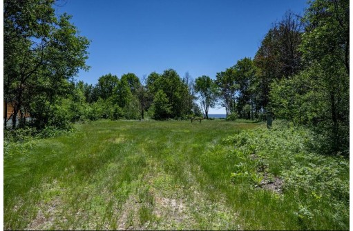 W4869 Big Bay Rd, Necedah, WI 54646