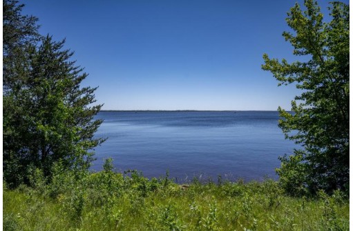 W4869 Big Bay Rd, Necedah, WI 54646