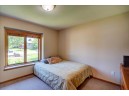 705 Westlawn Dr, Cottage Grove, WI 53527