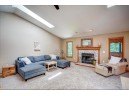 705 Westlawn Dr, Cottage Grove, WI 53527