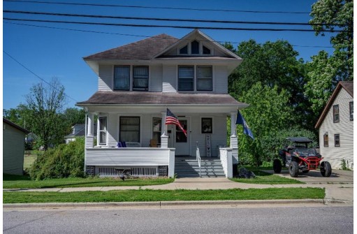 506 W State St, Mauston, WI 53948