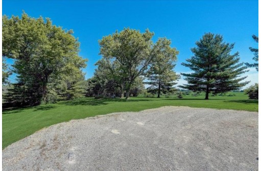 W5608 French Rd, Johnson Creek, WI 53038