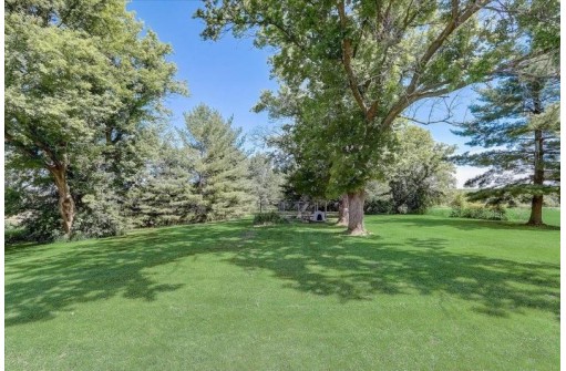 W5608 French Rd, Johnson Creek, WI 53038