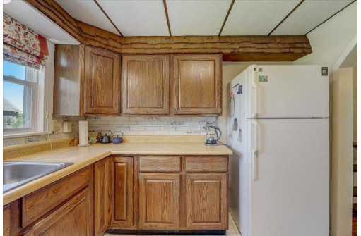 W5608 French Rd, Johnson Creek, WI 53038