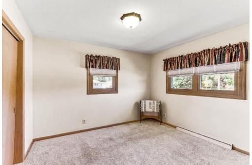 101 N Johnson St, DeForest, WI 53532