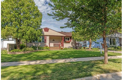 118 Lynnhaven Rd, Madison, WI 53714