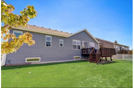 2332 Leopold Way, Sun Prairie, WI 53590