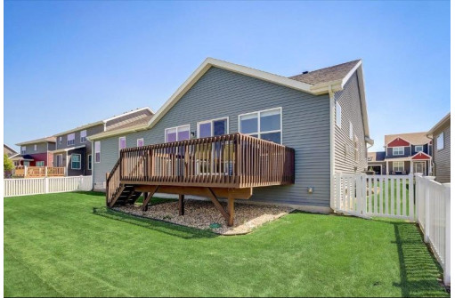 2332 Leopold Way, Sun Prairie, WI 53590