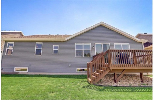 2332 Leopold Way, Sun Prairie, WI 53590