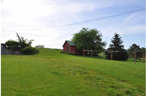 2226 County Road F, Barneveld, WI 53507