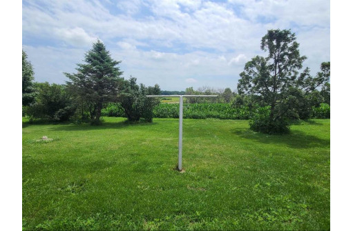 N9211 County Road Ee, Pardeeville, WI 53954