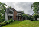 913 Pebble Beach Dr, Madison, WI 53717