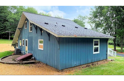 E12516 County Road T, Baraboo, WI 53913