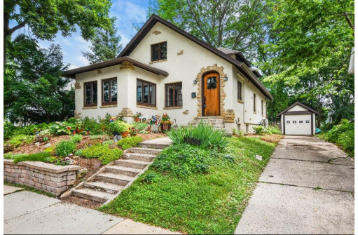 3109 Oakridge Ave, Madison, WI 53704