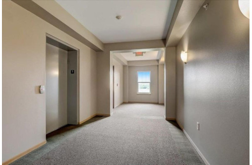 141 Metro Terr 304, Madison, WI 53718