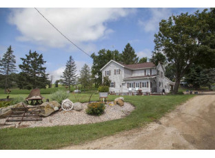 2138 County Road E Mineral Point, WI 53565