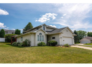 639 Eaglewatch Dr DeForest, WI 53532