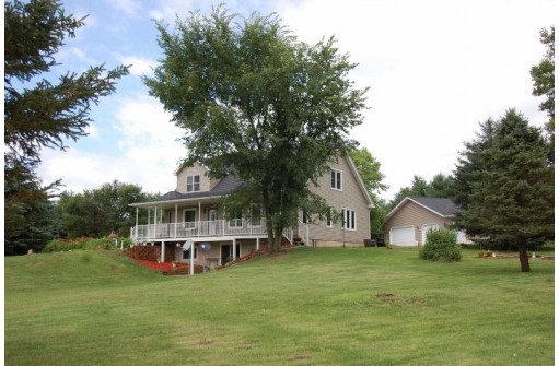 20275 Hopper Ln, Richland Center, WI 53581