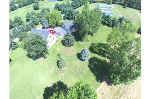 20275 Hopper Ln, Richland Center, WI 53581