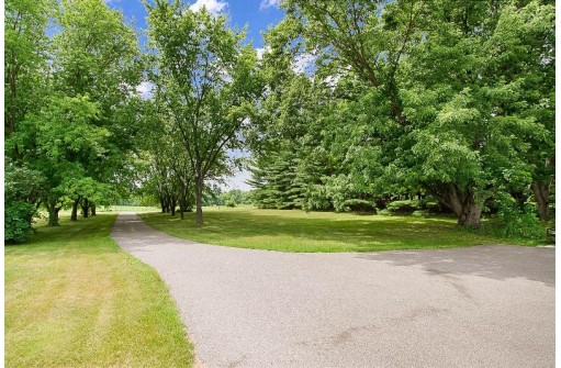 W7772 N Star Rd, Pardeeville, WI 53954