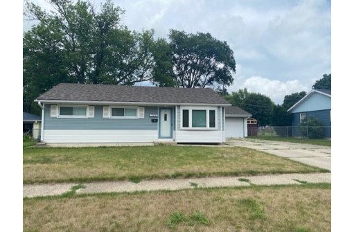 2622 Joliet St, Janesville, WI 53546