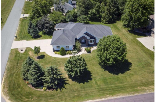 7370 Meadow Valley Rd, Middleton, WI 53562