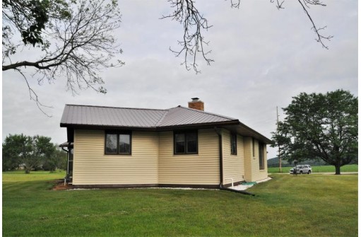 12417 S County Road G, Spring Green, WI 53588