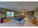 1200 Fieldcrest Dr, Edgerton, WI 53534