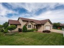 1200 Fieldcrest Dr, Edgerton, WI 53534