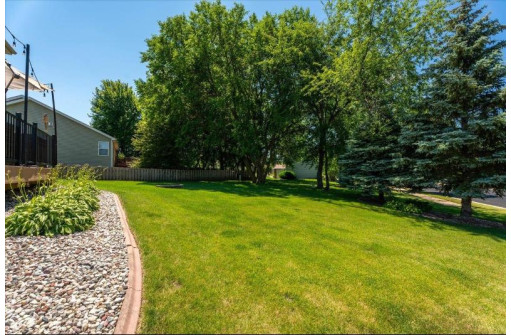 692 Featherwood Pass, Sun Prairie, WI 53590