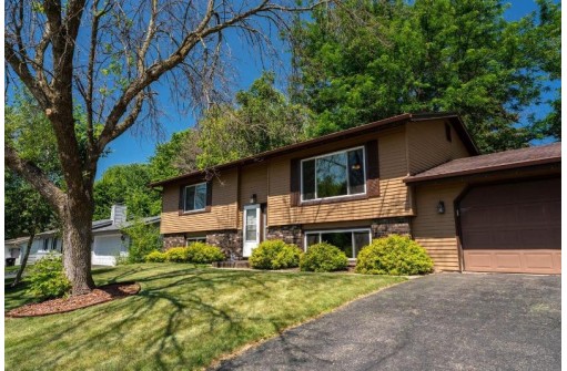 620 Acker Pky, DeForest, WI 53532