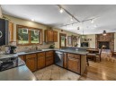 1433 Hiawatha Dr, Beaver Dam, WI 53916