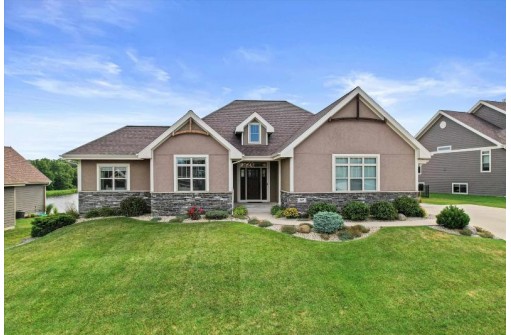 858 Alpine Pky, Oregon, WI 53575