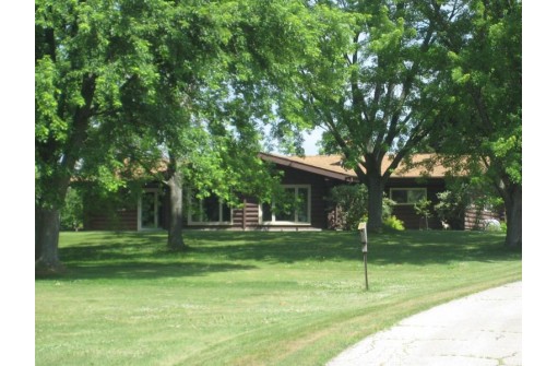 W12269 Sunny Knoll Rd, Brandon, WI 53919