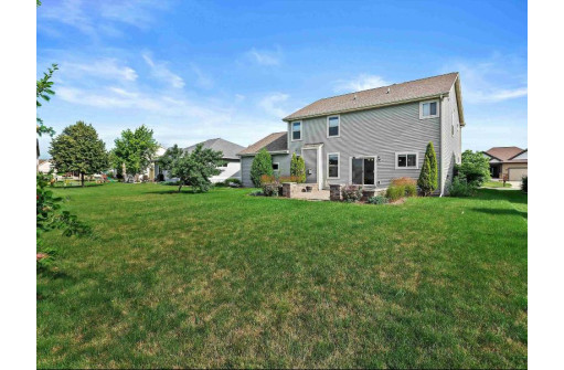 2375 Walnut Hill Ln, Sun Prairie, WI 53590