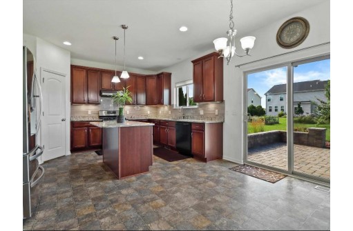 2375 Walnut Hill Ln, Sun Prairie, WI 53590