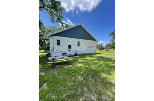 N5619 Johnson Rd, New Lisbon, WI 53950