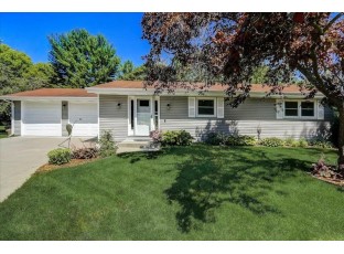 37 La Crescenta Cir Madison, WI 53716