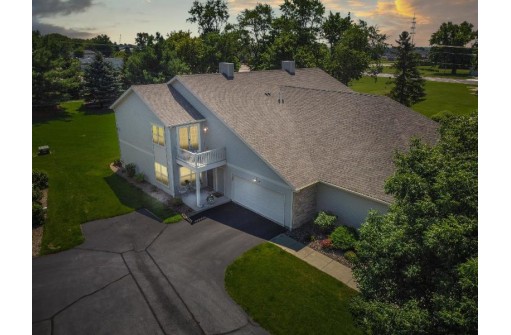 1369 Sienna Crossing, Janesville, WI 53546