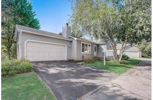 7101 E Valley Ridge Dr, Madison, WI 53719