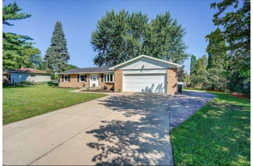 103 Kingston Way, Waunakee, WI 53597