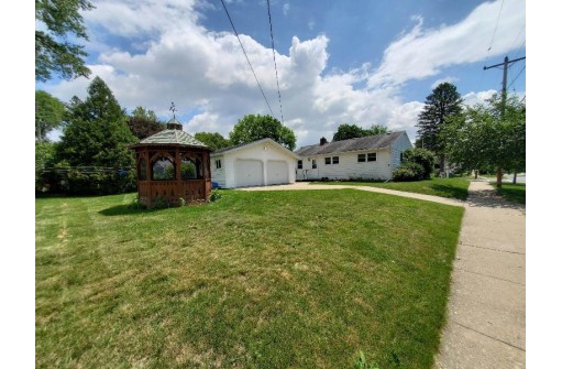 1902 Manley St, Madison, WI 53704